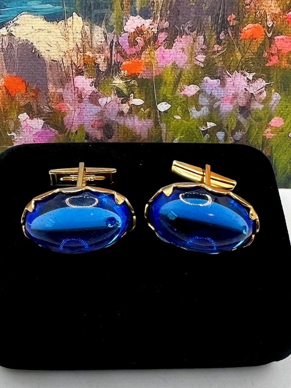Emmons Blue Glass Tie Clip & Cuff Link Set - Picture 4 of 7